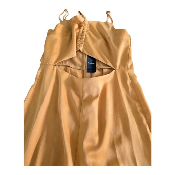 $149 Bebe  JUMPSUIT Women Medium Cut Out Yellow Wide LegSleeveless New - Picture 12 of 16